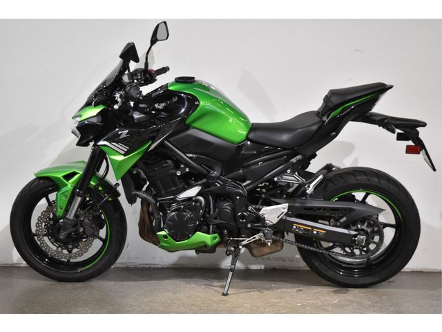 kawasaki - z900