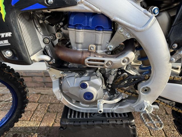 yamaha - yz-450-f-monster-energy-yamaha-racing-edition