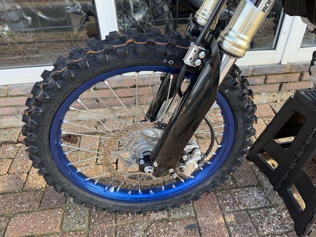 yamaha - yz-450-f-monster-energy-yamaha-racing-edition