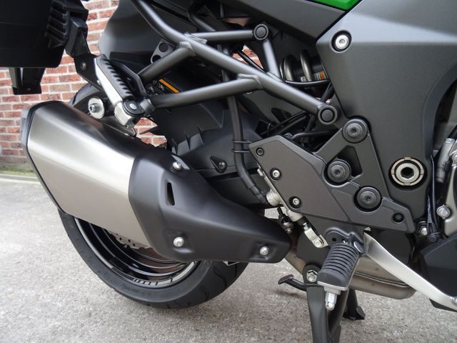 kawasaki - versys-1000-se-grand-tourer