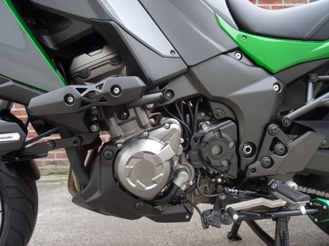 kawasaki - versys-1000-se-grand-tourer