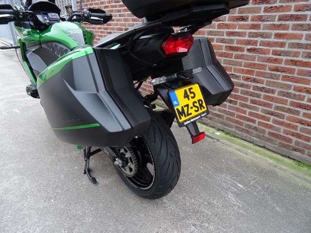 kawasaki - versys-1000-se-grand-tourer