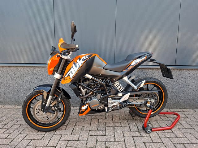 ktm - 125-duke
