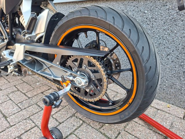 ktm - 125-duke