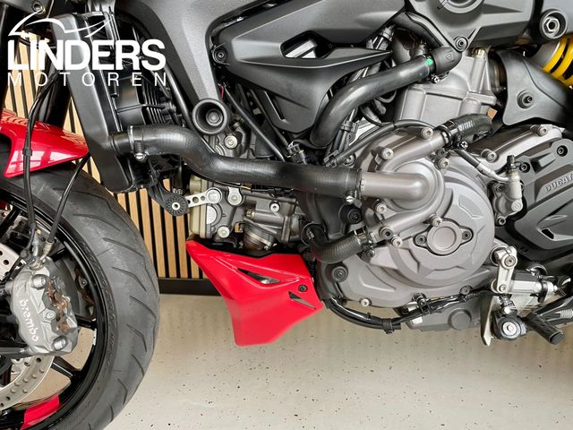 ducati - monster--