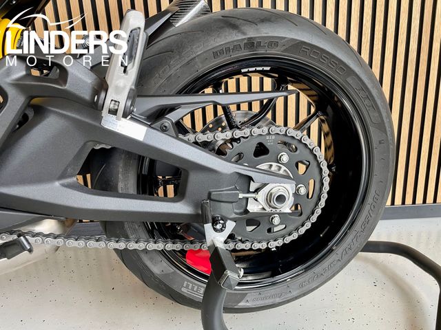 ducati - monster--