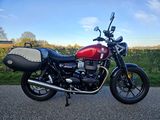TRIUMPH STREET TWIN
