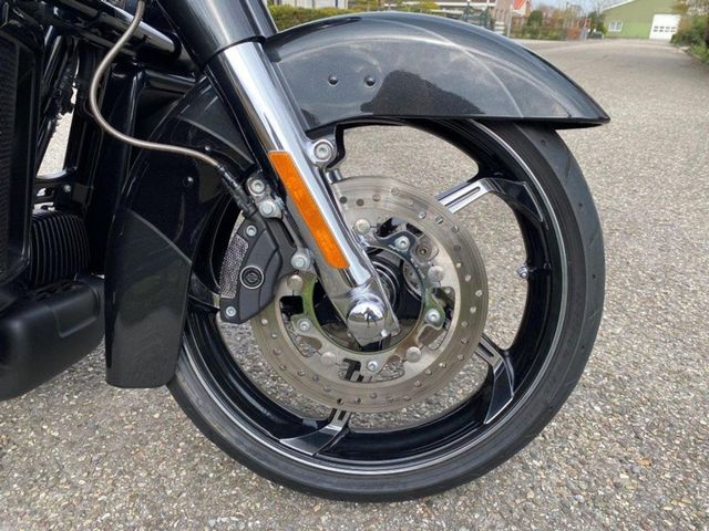 harley-davidson - street-glide-cvo-flhxse