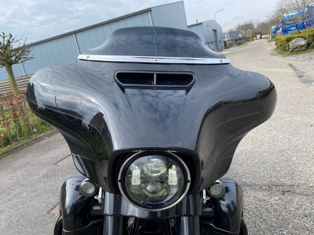 harley-davidson - street-glide-cvo-flhxse