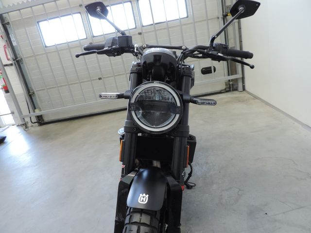 husqvarna - svartpilen-401