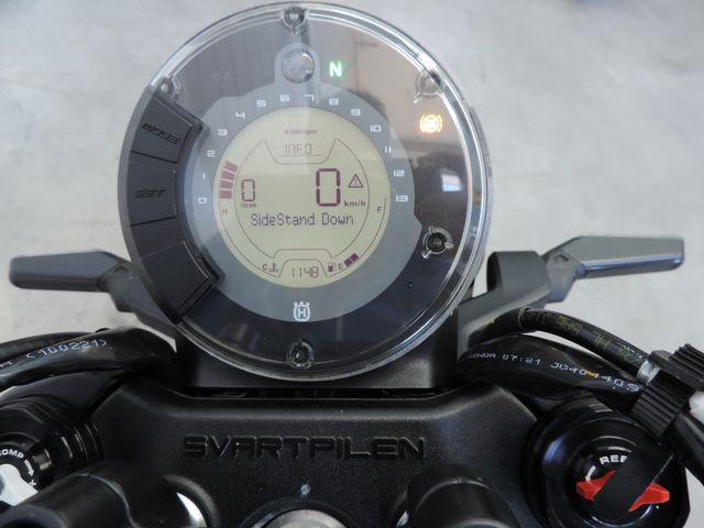 husqvarna - svartpilen-401