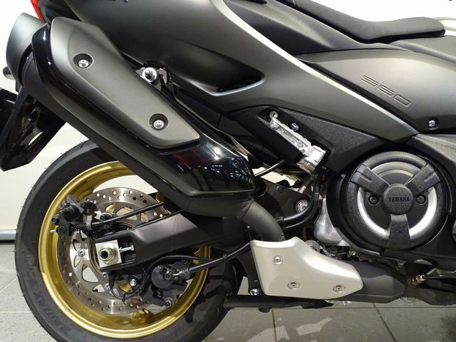 yamaha - tmax-tech-max