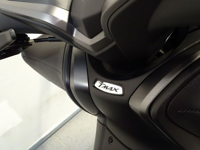 yamaha - tmax-tech-max