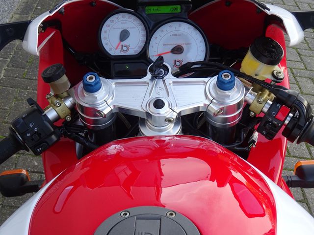 bimota - yb-11-superleggera