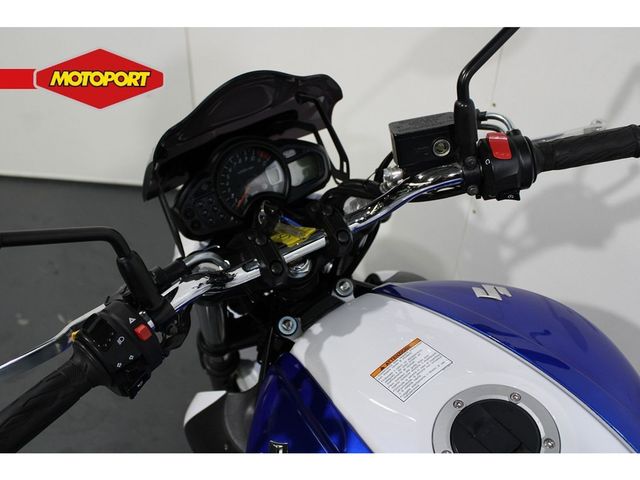 suzuki - sfv-650-gladius-abs