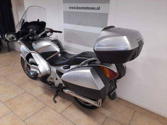 honda - st-1300-pan-european-abs