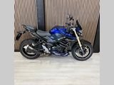 SUZUKI GSR 750