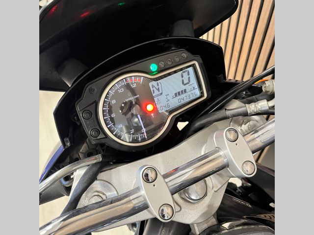 suzuki - gsr-750