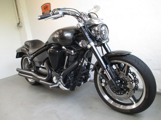 yamaha - xv-1700-road-star