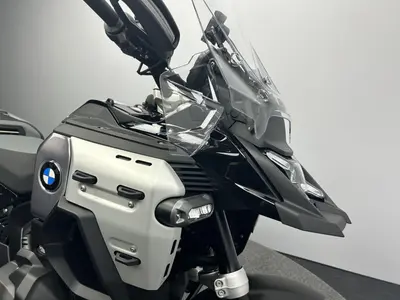 BMW R 1300 GS ADVENTURE TRIPLE BLACK – foto 3