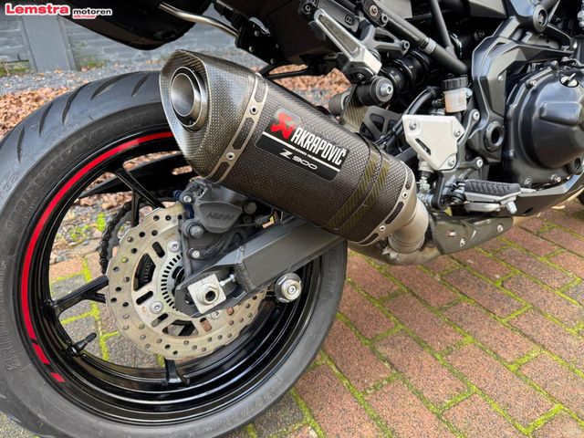 kawasaki - z900-performance