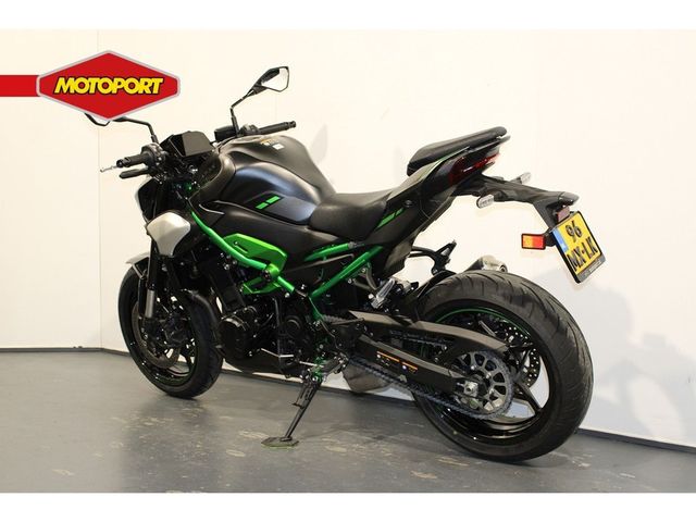 kawasaki - z900