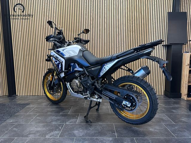 voge - 800-rally