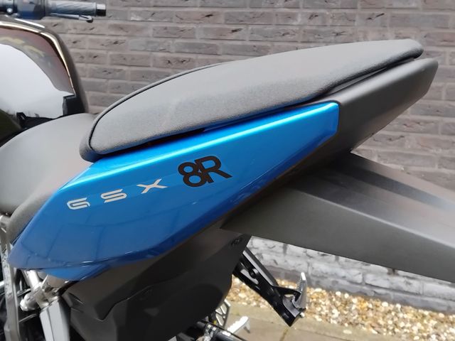 suzuki - gsx-8r