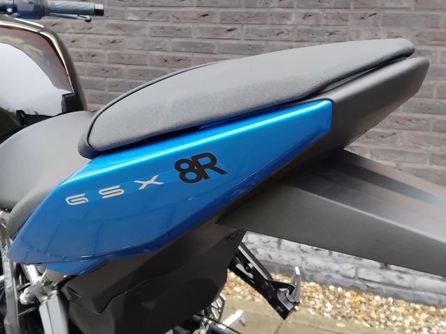 suzuki - gsx-8r