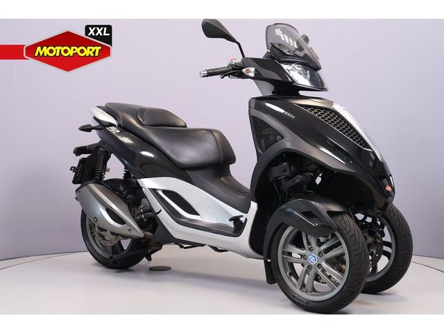 piaggio - mp3-300-yourban