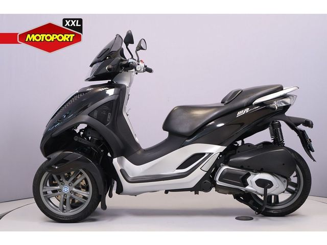 piaggio - mp3-300-yourban
