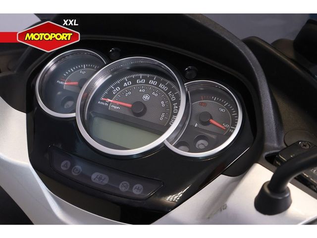 piaggio - mp3-300-yourban