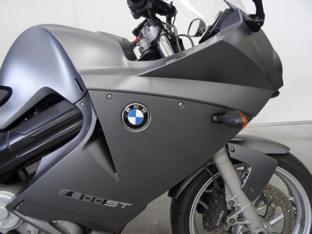 bmw - f-800-st