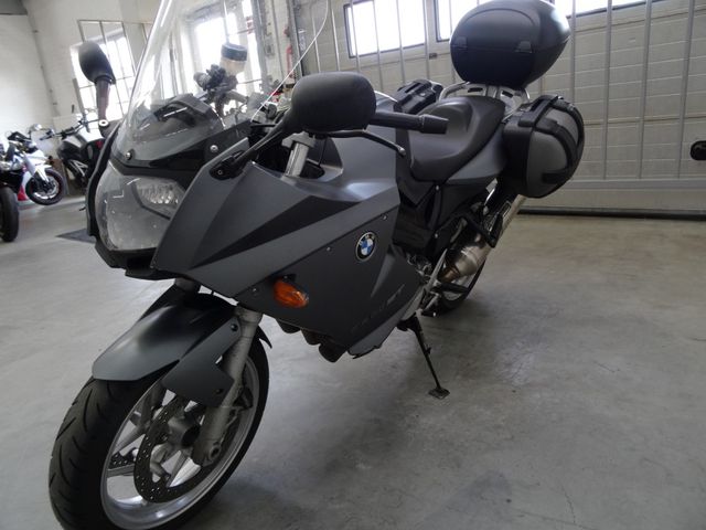 bmw - f-800-st