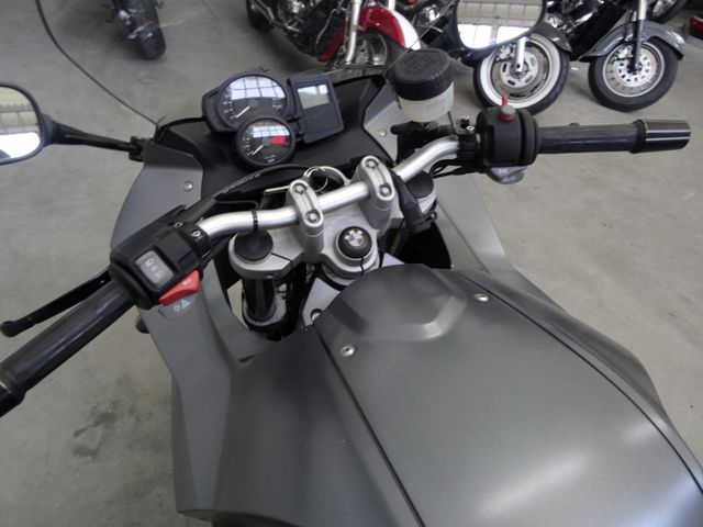 bmw - f-800-st