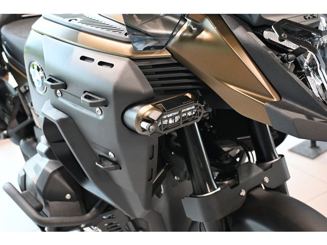 bmw - r-1300-gs-adventure