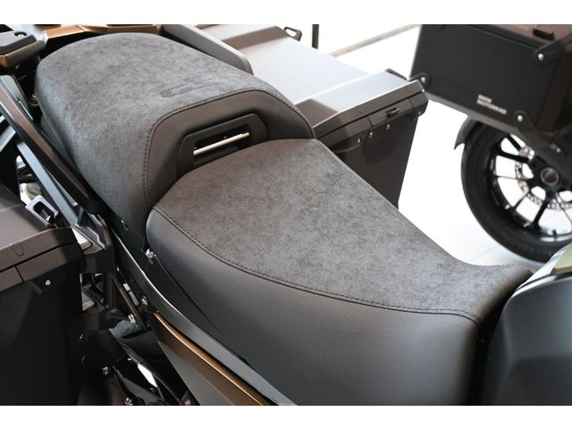 bmw - r-1300-gs-adventure