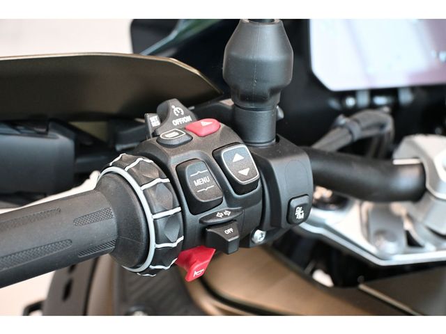 bmw - r-1300-gs-adventure