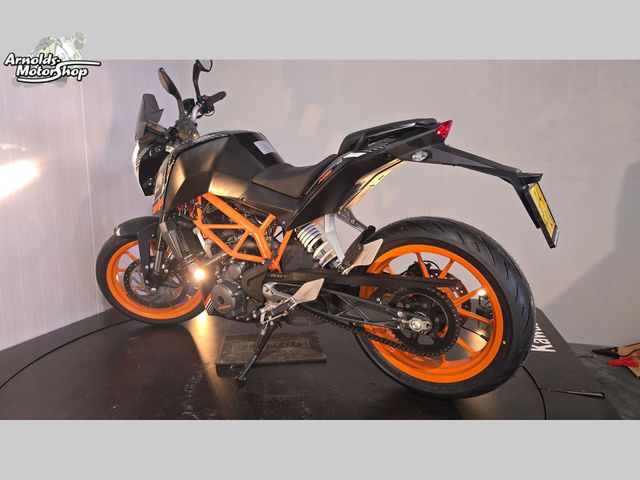 ktm - 390-duke