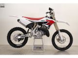 YAMAHA YZ 125 70TH ANNIVERSARY EDITION