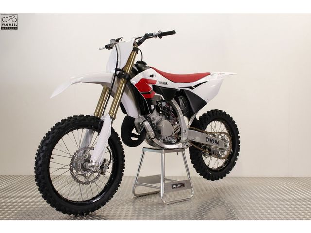 yamaha - yz-125-70th-anniversary-edition