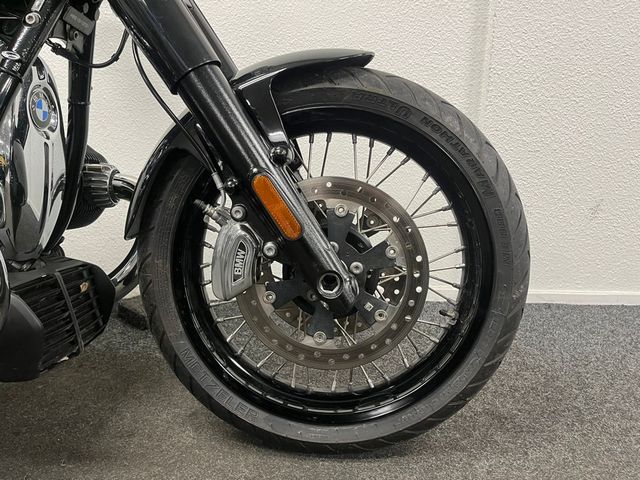 bmw - r-18