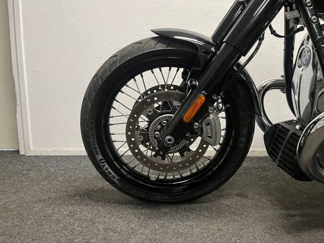 bmw - r-18