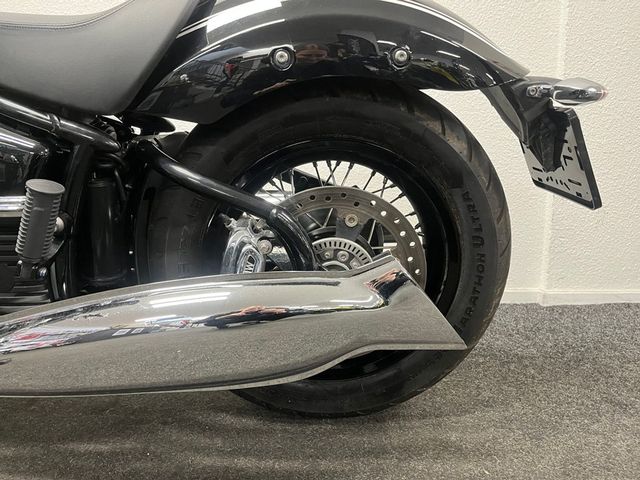 bmw - r-18