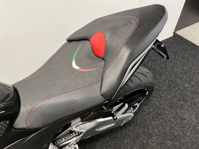 aprilia - tuono-v4-r-aprc