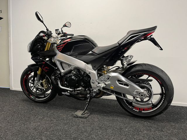 aprilia - tuono-v4-r-aprc