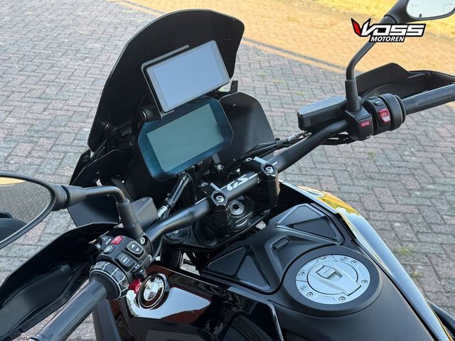 bmw - r-1300-gs-triple-black