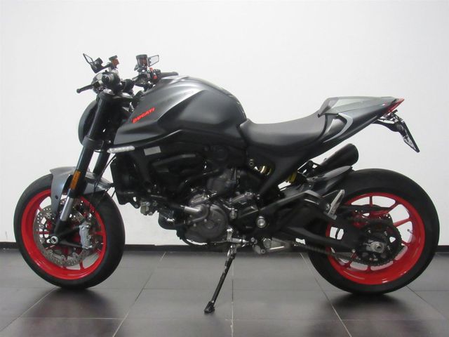 ducati - monster--