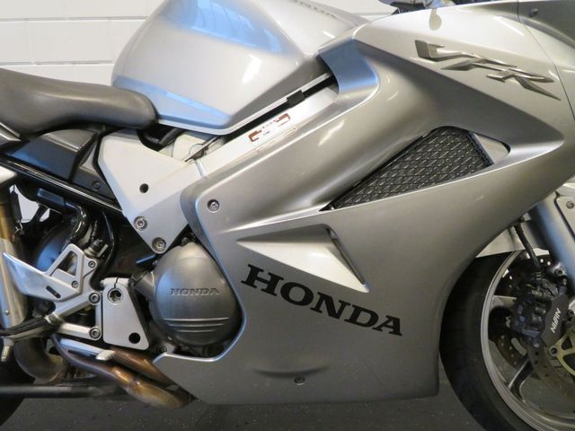 honda - vfr-800