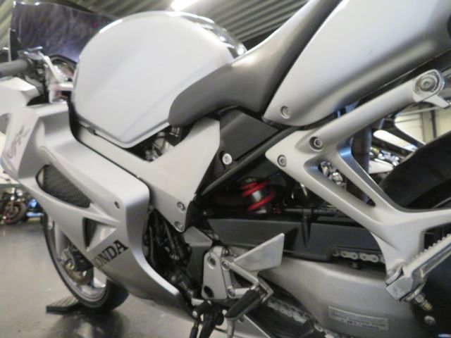 honda - vfr-800